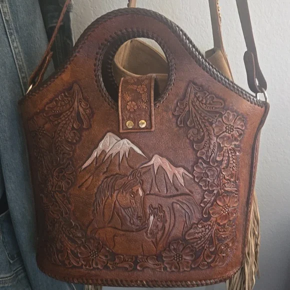 Hand Made Western Horse Leather Tooled Purse - Picture 2 of 4